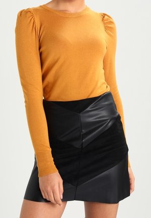 Pullover - dark yellow