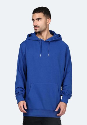 Blauer Hoodie aus Baumwollmischung, mit einer Fronttasche, Kapuze mit Kordelzug und gerippten Bündchen. Glatte Textur, minimalistisches Design.