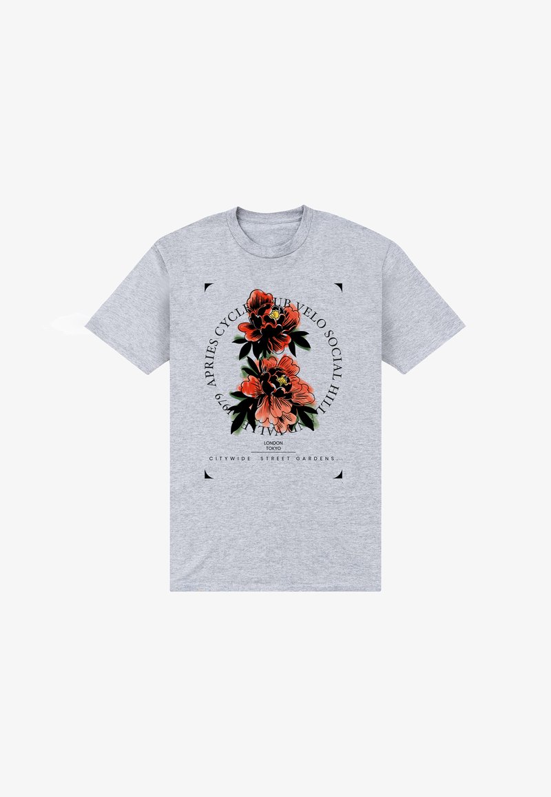 Camiseta de algodón gris con un diseño gráfico floral en naranja y verde, con elementos de texto y un diseño de forma redonda en el frente.