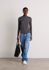 Marc Cain Pikkade varrukatega topp - black/white