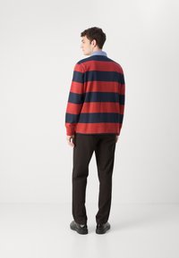 GANT STRIPE HEAVY RUGGER - Pikkade varrukatega topp - iron red