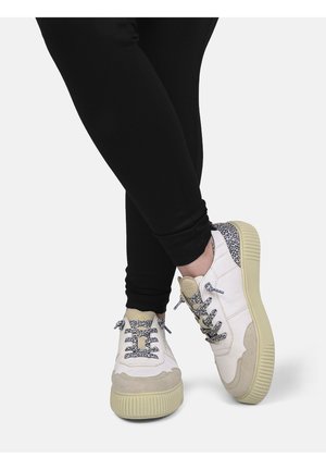 SNEAKER OAKLI - Sneaker low - weiß/beige