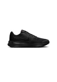 Chaussure de course athlétique noire avec tige en mesh, fermeture à lacets et semelle amortie, présentée de côté sur fond blanc.