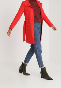 ONLY Korte frakker - red
