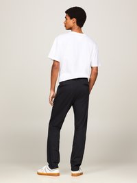 Tommy Jeans AUSTIN LIGHTWEIGHT - Chino - black