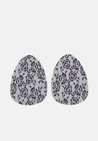 Μαύρο λουλουδάτο δαντέλα σε σχήμα σταγόνας, με σχέδιο τριαντάφυλλου σε ανοιχτό φόντο. Λείο υφή με περίπλοκες λεπτομέρειες.