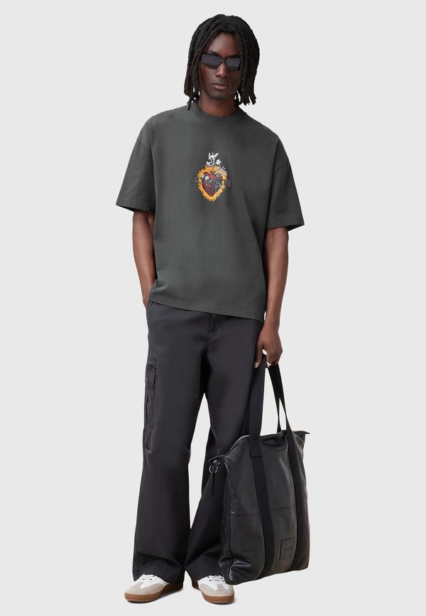 HEARTFELT SS CREW - Print T-shirt2