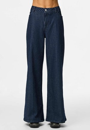 WIDE FIT PCROSE - Wide leg - dark blue denim