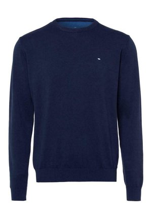 Granatowy sweter typu crew-neck o dziewiarskiej fakturze, z mankietami i dolnym ściągaczem, z małym logo na piersi.