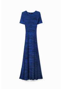 Robe maxi bleue à manches courtes avec un motif en maille texturée et un col rond, présentant une silhouette fluide et un ourlet à la cheville.