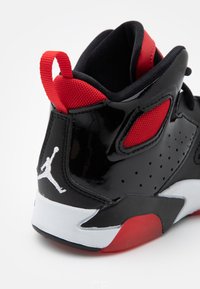 Jordan FLTCLB '91 UNISEX - Košarkarski copati - black/white/university red