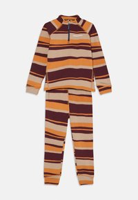 Vybráno, trails yellow