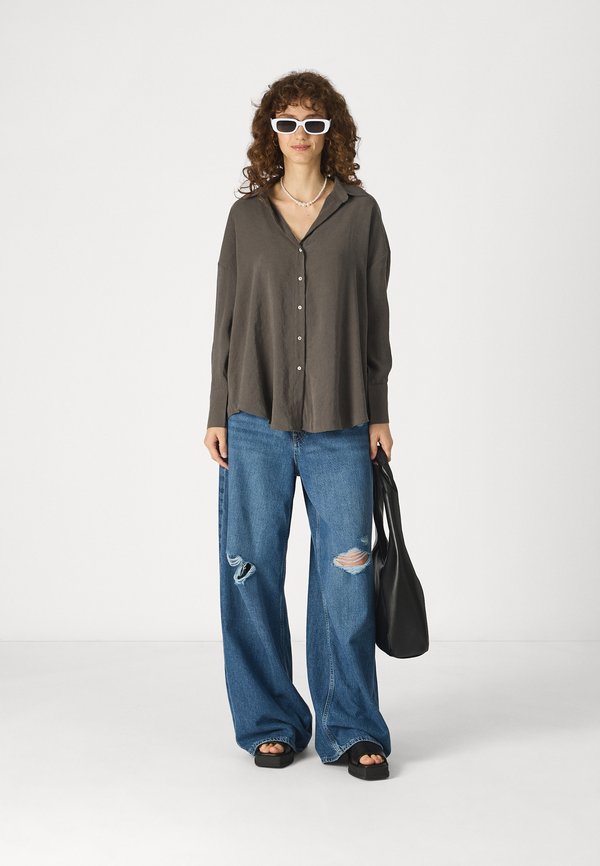 ONLZAZIMA LOOSE - Button-down blouse - phantom2
