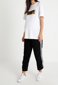 MAMALICIOUS Kalhoty - black