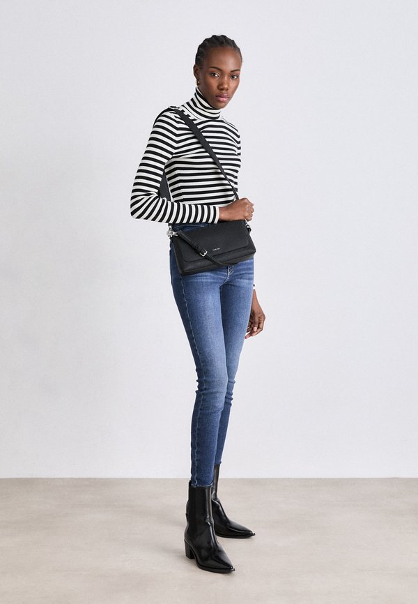 SHOULDER BAG MONO - Handbag2