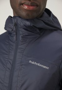 Peak Performance RADIANCE HYBRID HOOD - Μπουφάν εξωτερικού χώρου - blue shadow