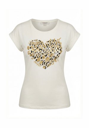 T-shirt bianca a maniche corte con risvolti sulle maniche, con un grande disegno a forma di cuore in stampa animalier beige, nera e bianca sul petto.