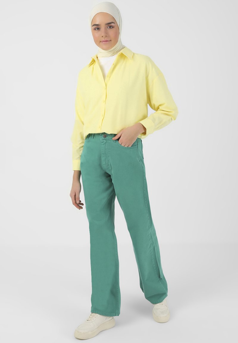 Modanisa Relaxed fit jeans groen Modanisa Relaxed fit jeans groen