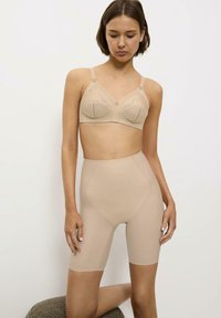 Triumph DOREEN beżowy