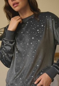 Next SUPERSOFT SET  - Pidžaamakomplekt - charcoal grey star