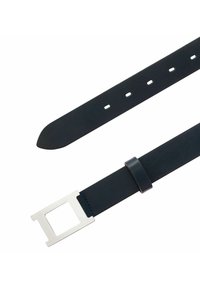 Cinturón de cuero negro con un diseño elegante, que presenta una hebilla cuadrada de plata y un detalle de lazo. Textura suave con múltiples agujeros de ajuste.