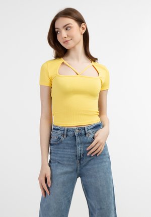 - T-shirt basic