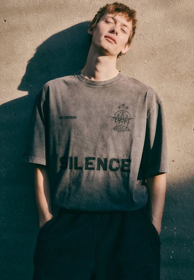 Han Kjøbenhavn PRINTED UNISEX - T-shirt imprimé - grey