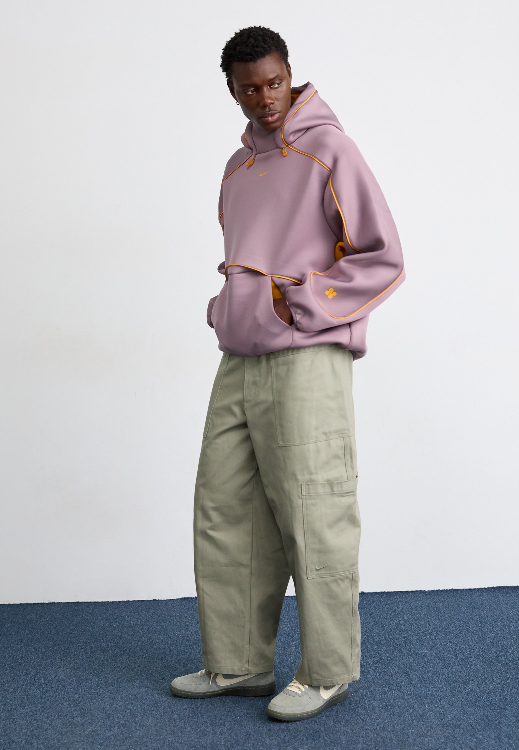 survetement nike taupe