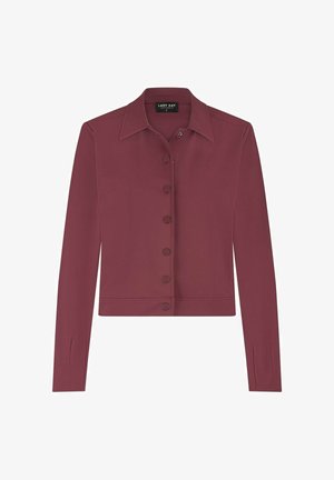 Bordeaux langesleeve blouse met een kraag, sluiting met knopen aan de voorkant en een cropped ontwerp. Gladde textuur en op maat gemaakte pasvorm.