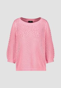 Pull en tricot rose avec un design en maille lâche et ouverte, doté de manches trois quarts et d'un col et de poignets côtelés.