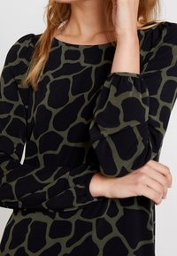Wallis Vestido informal - khaki