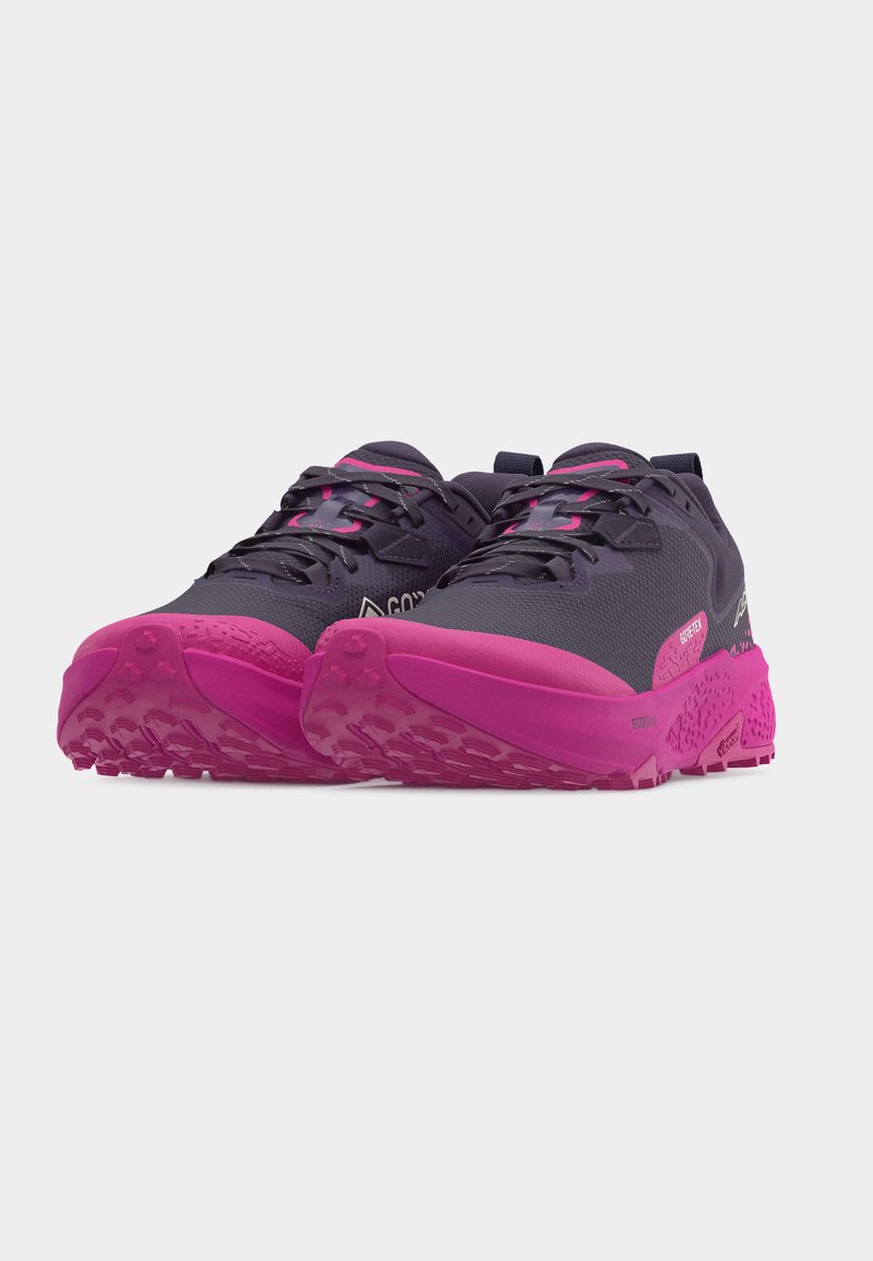 SOULIERS DE COURSE SUR ROUTE ALTRA ESCALANTE 2.5 NOIR POUR FEMME