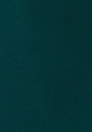 Donkerteal gebreide stof met een textuur, geribd patroon en een zachte, gezellige uitstraling.