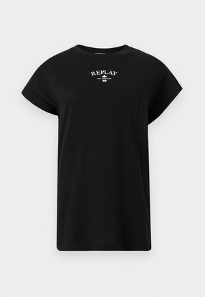 Crna majica kratkih rukava s preklopljenim rukavima i bijelim logotipom "REPLAY NOT ORDINARY 1981" u sredini prsa.