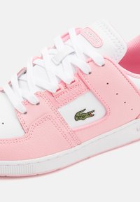 Lacoste COURT CAGE 224 - Sportbačiai - light pink/white