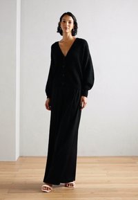 Mos Mosh THORA V-NECK - Kofta - black