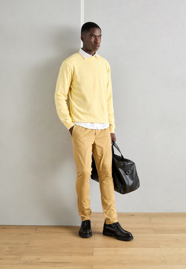 Sweatshirt - pale banana2