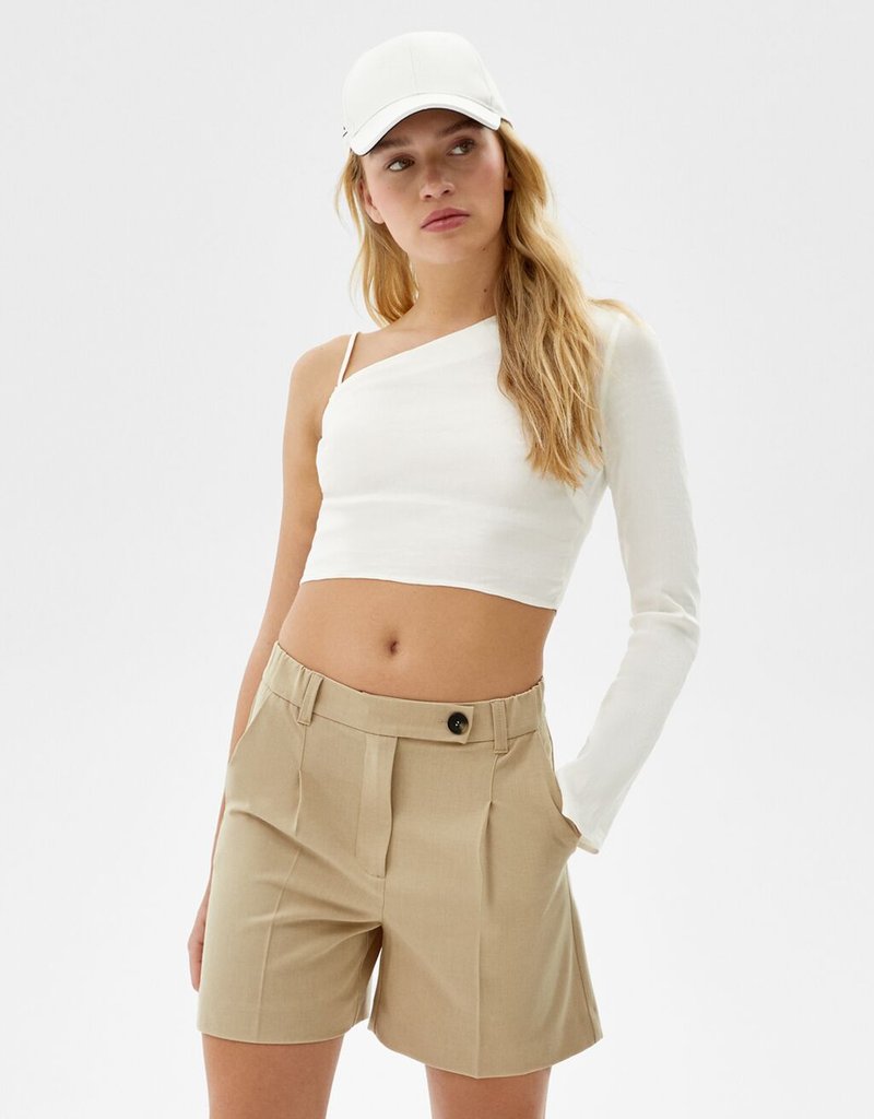 Damen Kleider | Bershka TAILORING BERMUDA WITH A MASCULINE CUT Shorts camel - LX39248 Damen Kleider | Bershka TAILORING BERMUDA WITH A MASCULINE CUT Shorts camel - LX39248