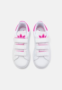 adidas Originals STAN SMITH COMFORT CLOSURE KIDS - Tenisice - footwear white/semi lucid fuchsia