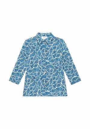 Chemise à manches longues boutonnée avec motif abstrait éventail bleu et blanc et col pointu, posée à plat sur fond blanc.