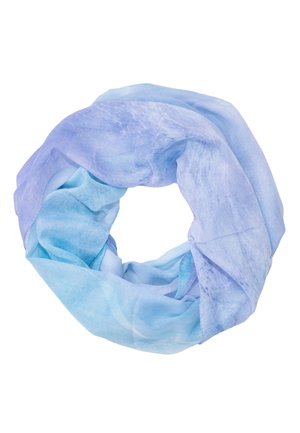 Écharpe en tissu doux bleu clair et lavande, torsadée en une boucle infinie, montrant une texture délicate et des dégradés de couleur subtils.