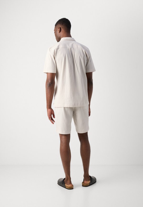 SHIRT SET - Shorts - light stone3