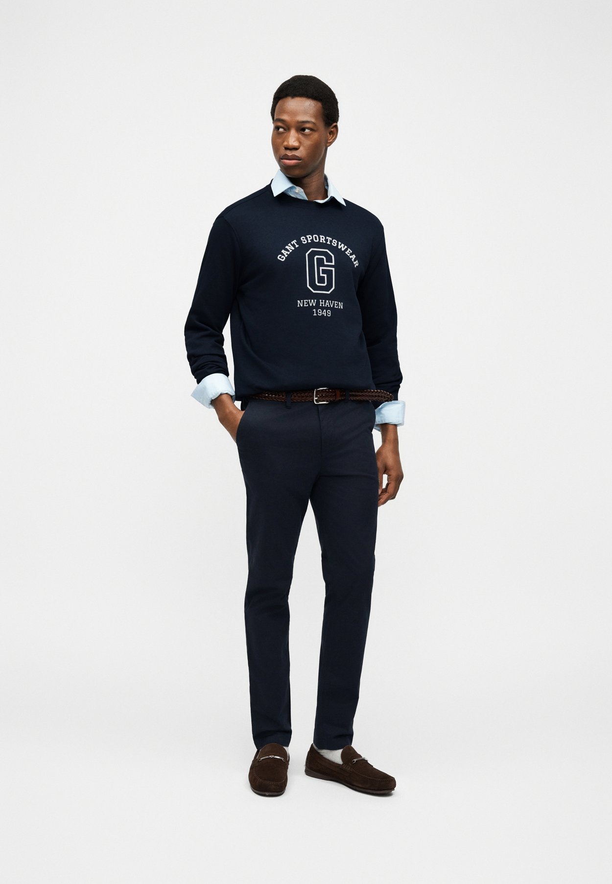 GRAPHIC CREW NECK