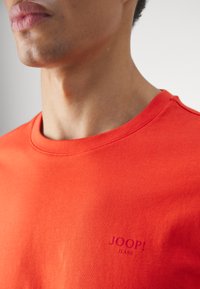 JOOP! Jeans ALPHIS - Basic póló - light pastel red