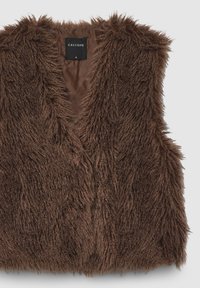 Braune Kunstpelzweste mit weicher, zotteliger Textur. Ärmellos, tief ausgeschnittener V-Ausschnitt. Innen mit glattem Material gefüttert. Etikett: Calliope, Größe S.