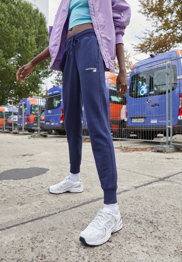 CORE - Tracksuit bottoms - pigment2