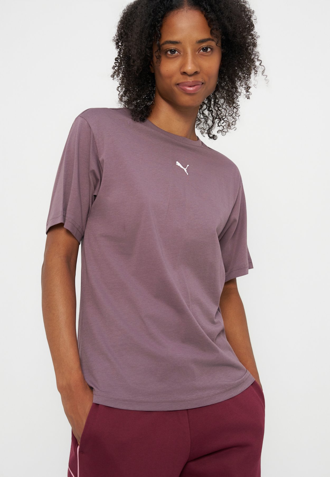 RELAXED FIT