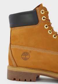 Thumbnail Image 8