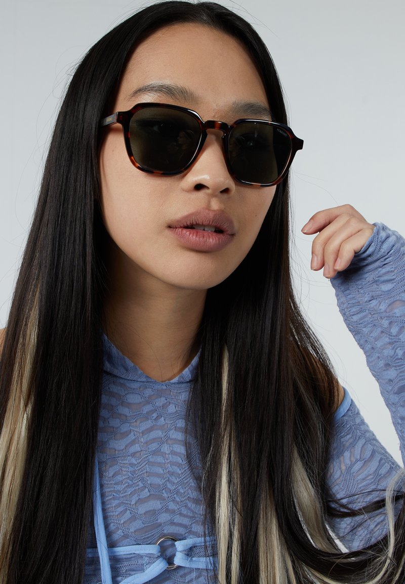 Komono MATTY - Lunettes de soleil - dark brown