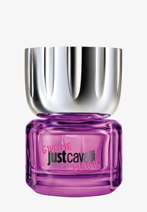 Botella rectangular de perfume púrpura con tapa plateada redondeada, etiquetada con "Give Me Just Cavalli Magic" en texto rosa, negro y verde.